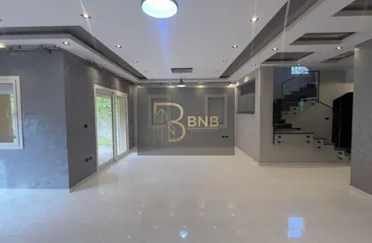 فيلا - 4 غرف نوم - 5 حمامات للايجار في ميفيدا - كمبوندات التجمع الخامس - التجمع الخامس - مدينة القاهرة الجديدة - القاهرة