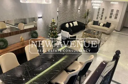 فيلا - 4 غرف نوم - 4 حمامات للبيع في المجاورة الثالثة - الحي الثالث شرق - مدينة الشروق - القاهرة فيلا - 4 غرف نوم - 4 حمامات للبيع في المجاورة الثالثة - الحي الثالث شرق - مدينة الشروق - القاهرة