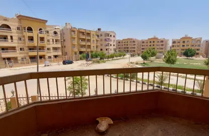 شقة - 3 غرف نوم - 2 حمامات للبيع في شارع قوت القلوب - الحي التاسع - مدينة العبور - القليوبية