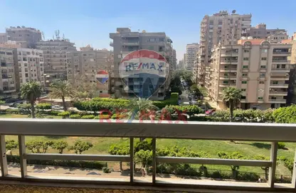 Apartment - 3 Bedrooms - 3 Bathrooms for sale in Nasr City - Cairo