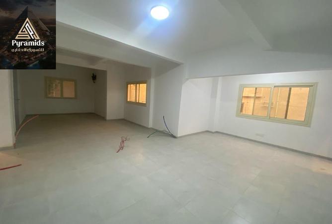 74027367 - Property Main Image