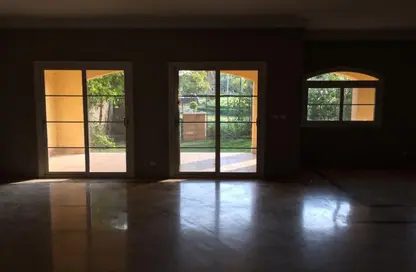 فيلا - 3 غرف نوم - 3 حمامات للايجار في مدينتي - القاهرة