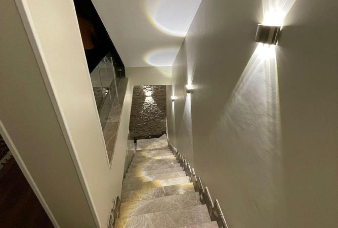 87211936 - Property Image 3