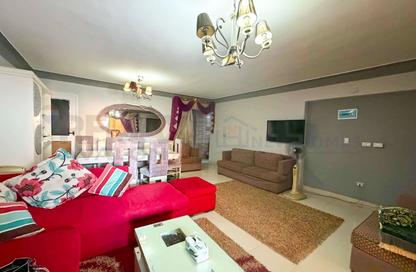 Apartment - 2 Bedrooms - 1 Bathroom for sale in Kafr Abdo St. - Kafr Abdo - Roushdy - Hay Sharq - Alexandria Apartment - 2 Bedrooms - 1 Bathroom for sale in Kafr Abdo St. - Kafr Abdo - Roushdy - Hay Sharq - Alexandria