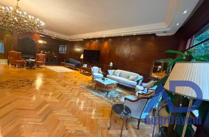 Villa - 4 Bedrooms - 5 Bathrooms for sale in Royal Maxim - 5th Settlement Compounds - The 5th Settlement - New Cairo City - Cairo
