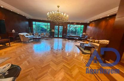 Villa - 4 Bedrooms - 5 Bathrooms for sale in Royal Maxim - 5th Settlement Compounds - The 5th Settlement - New Cairo City - Cairo