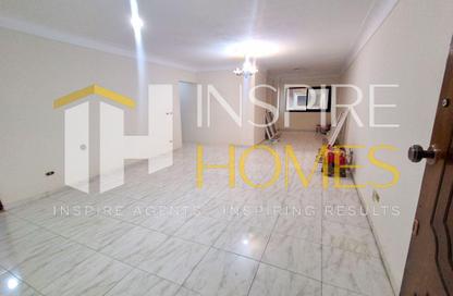 Apartment - 3 Bedrooms - 1 Bathroom for rent in Smouha - Hay Sharq - Alexandria Apartment - 3 Bedrooms - 1 Bathroom for rent in Smouha - Hay Sharq - Alexandria