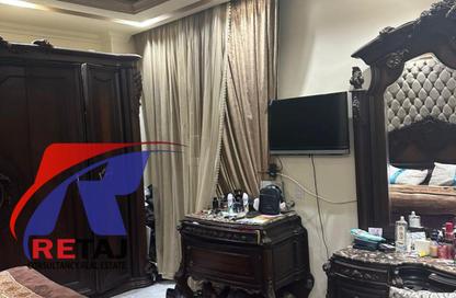 Apartment - 3 Bedrooms - 2 Bathrooms for sale in Area A - Ganoob El Acadimia - New Cairo City - Cairo