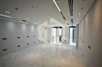 Office Space - 1 Bedroom - 1 Bathroom for rent in Hyde Park Business District Mall - South Teseen St. - The 5th Settlement - New Cairo City - Cairo