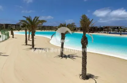 منزل مزدوج - 4 غرف نوم - 5 حمامات للبيع في سوان ليك الساحل الشمالي - قسم الضبعة - الساحل الشمالي