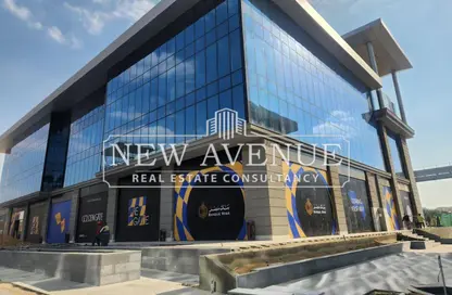 Office Space - 3 Bedrooms - 1 Bathroom for sale in Golden Gate - South Teseen St. - The 5th Settlement - New Cairo City - Cairo