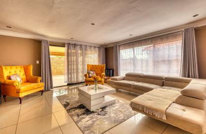 Apartment - 3 - 3 for sale in O West - 6 October Compounds - 6 October City - Giza