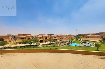 فيلا - 4 غرف نوم - 4 حمامات للبيع في رويال ميدوز - كمبوندات الشيخ زايد - الشيخ زايد - الجيزة