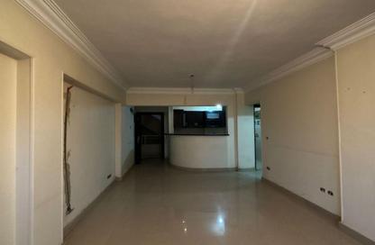 Apartment - 2 Bedrooms - 1 Bathroom for sale in Togary St. - Zahraa El Maadi - Hay El Maadi - Cairo