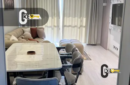 شقة - 3 غرف نوم - 2 حمامات للايجار في B6 - مدينتي - القاهرة