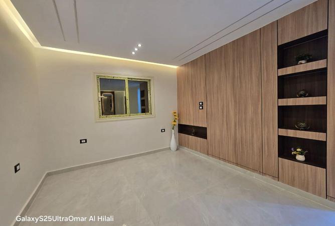 8594385 - Property Image 2