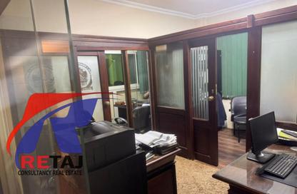 Apartment - 4 Bedrooms - 2 Bathrooms for sale in Hosny Ahmed Khalaf - 6th Zone - Nasr City - Cairo