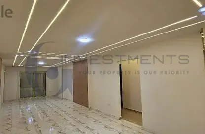 شقة - 3 غرف نوم - 2 حمامات للبيع في شارع الفتح - فلمنج - حي شرق - الاسكندرية