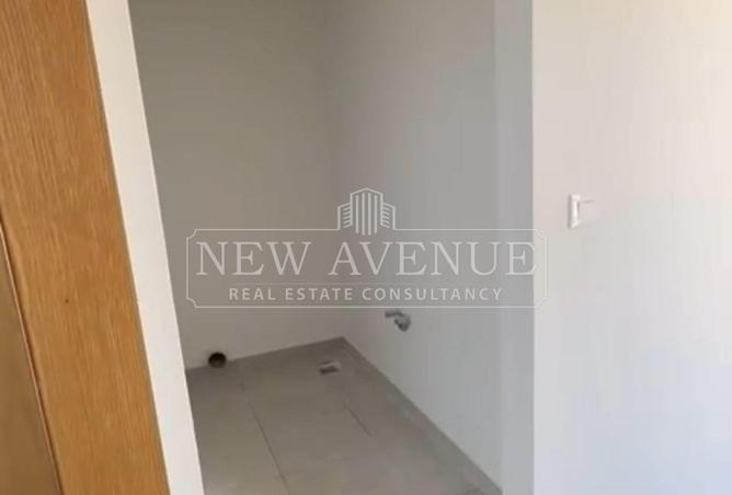 106853653 - Property Image 3