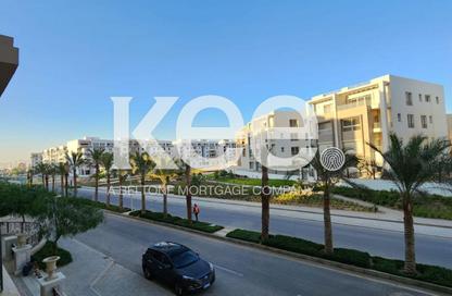 Apartment - 3 - 3 for sale in Hyde Park Central - The 6th Settlement - New Cairo City - Cairo