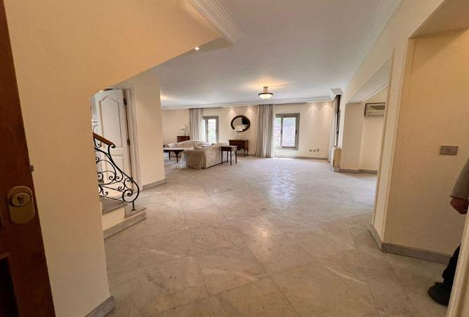 74027135 - Property Image 2