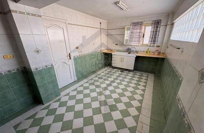 Apartment - 4 Bedrooms - 2 Bathrooms for rent in Kafr Abdo St. - Kafr Abdo - Roushdy - Hay Sharq - Alexandria Apartment - 4 Bedrooms - 2 Bathrooms for rent in Kafr Abdo St. - Kafr Abdo - Roushdy - Hay Sharq - Alexandria