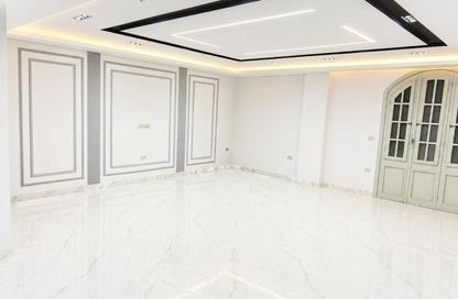Apartment - 3 Bedrooms - 2 Bathrooms for sale in 2nd Neighborhood - 1st District East - Shorouk City - Cairo