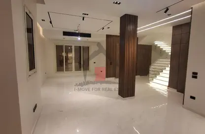 Villa - 4 Bedrooms - 4 Bathrooms for sale in Grand Heights - Northern Expansions - 6 October City - Giza