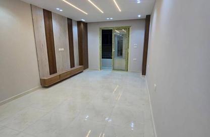 Apartment - 2 Bedrooms - 2 Bathrooms for sale in Gate 4 old - Horus - Hadayek El Ahram - Giza