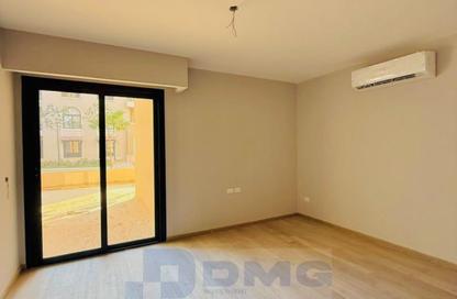 Apartment - 3 - 2 for sale in Village West - Sheikh Zayed Compounds - Sheikh Zayed City - Giza