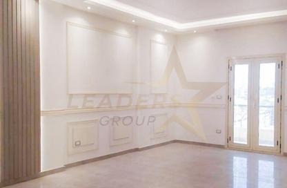 Apartment - 4 Bedrooms - 2 Bathrooms for sale in New Smouha - Smouha - Hay Sharq - Alexandria