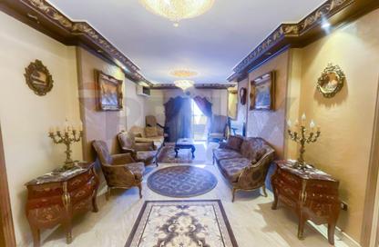 Apartment - 5 Bedrooms - 3 Bathrooms for sale in Sidi Beshr - Hay Awal El Montazah - Alexandria