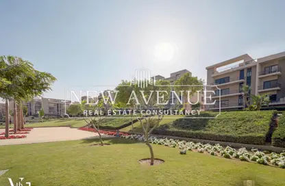 Apartment - 2 Bedrooms - 2 Bathrooms for sale in Moon Residences - Fifth Square - The 5th Settlement - New Cairo City - Cairo