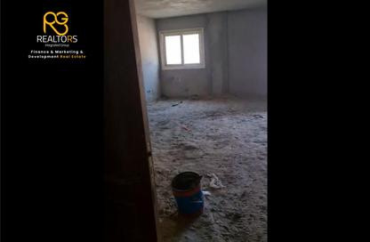 Apartment - 3 Bedrooms - 2 Bathrooms for sale in Cairo University Compound - Sheikh Zayed Compounds - Sheikh Zayed City - Giza