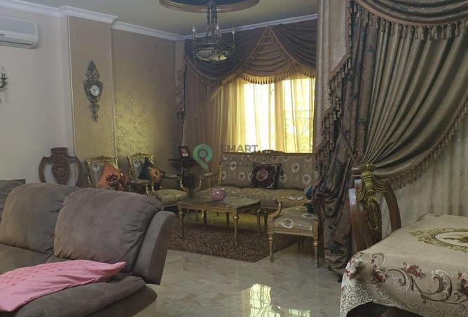 98012078 - Property Image 2