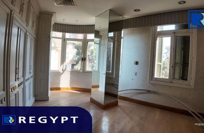 Office Space - Studio - 2 Bathrooms for rent in Omarat El Yamani St. - Zamalek - Cairo