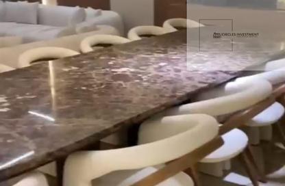 فيلا - 4 - 4 للبيع في كليوباترا سكوير - محور 26 يوليو - مدينة 6 أكتوبر - الجيزة