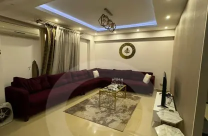 شقة - 3 غرف نوم - 2 حمامات للايجار في 6 ويست - بيفرلي هيلز - كمبوندات الشيخ زايد - الشيخ زايد - الجيزة