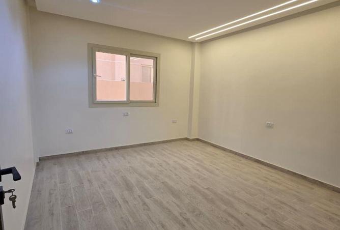 54487389 - صورة العقار 3