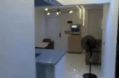 Apartment - 2 Bedrooms - 1 Bathroom for rent in Degla Gardens - Hadayek October - 6 October City - Giza Apartment - 2 Bedrooms - 1 Bathroom for rent in Degla Gardens - Hadayek October - 6 October City - Giza