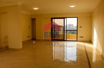 Office Space - 3 Bedrooms - 2 Bathrooms for rent in Al Laselky St. - El Laselky - New Maadi - Hay El Maadi - Cairo