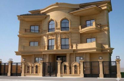 Duplex - 5 Bedrooms - 4 Bathrooms for sale in Shorouk City - Cairo
