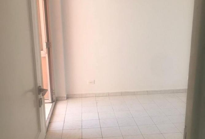 98004067 - Property Image 2