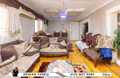 Apartment - 4 Bedrooms - 2 Bathrooms for sale in Lageteh St. - Ibrahimia - Hay Wasat - Alexandria