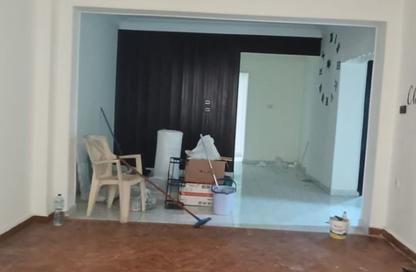Apartment - 2 Bedrooms - 1 Bathroom for rent in Fareed Semeika St. - El Hegaz Square - El Nozha - Cairo