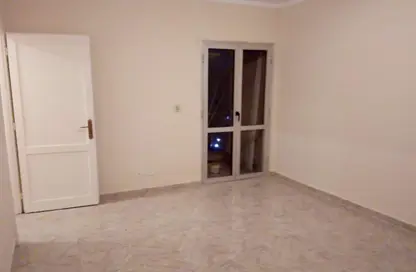 Apartment - 2 Bedrooms - 1 Bathroom for rent in El Rehab Extension - Al Rehab - New Cairo City - Cairo