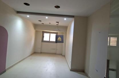 Duplex - 6 Bedrooms - 2 Bathrooms for rent in El Mearag City - Zahraa El Maadi - Hay El Maadi - Cairo