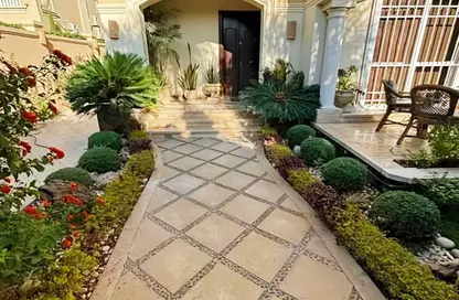 منزل مزدوج - 4 غرف نوم - 4 حمامات للبيع في الباتيو 5 ايست - الباتيو - كمبوندات الشروق - مدينة الشروق - القاهرة