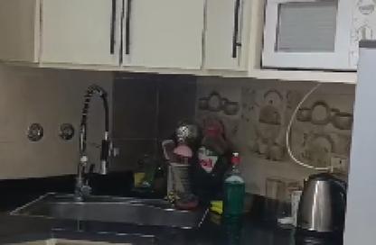 Apartment - 3 Bedrooms - 1 Bathroom for rent in Cornish Al Nile St. - Hay Torah - Cairo