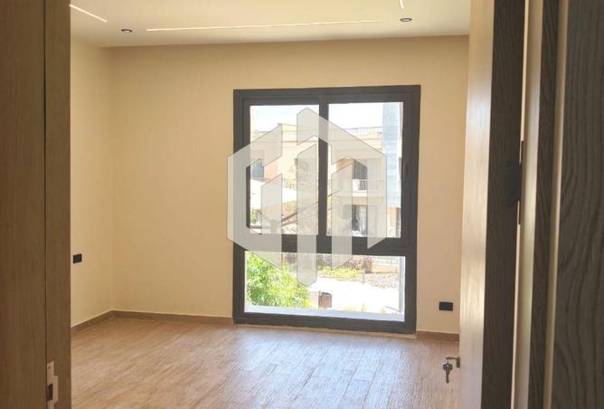 69835610 - صورة العقار 2